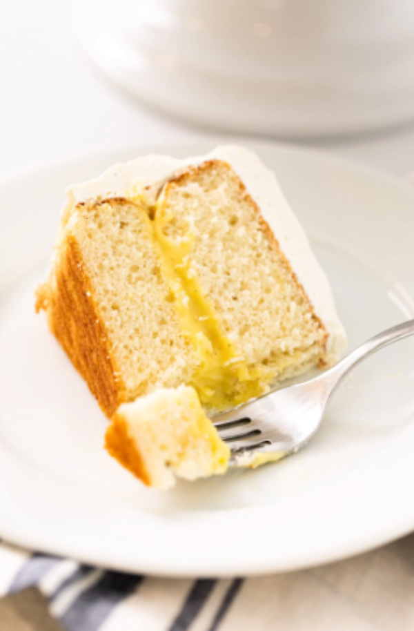 Classic Vanilla Bean Sponge Cake PDF